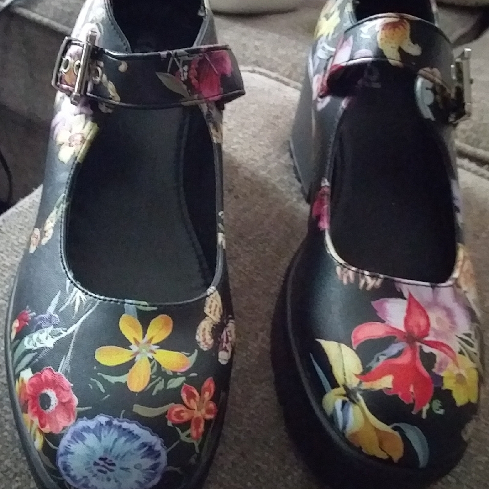 Floral Mary Jane Platform Shoes - Black with Multicolor Flowers